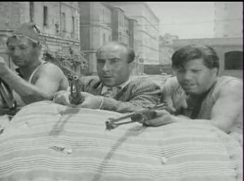Enzo Cannavale sulle barricate, nelle Quattro giornate di Napoli 