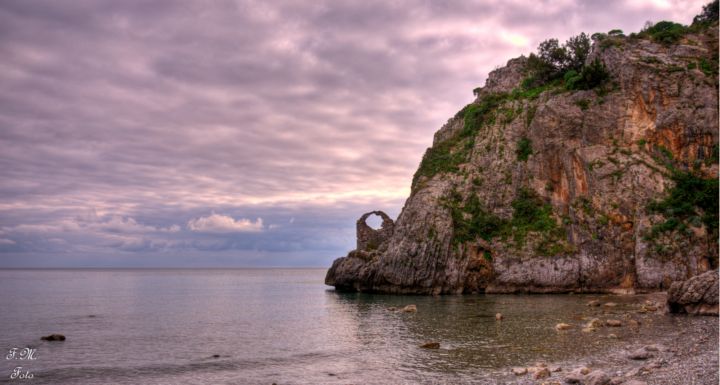 La spiaggia dell'arco naturale