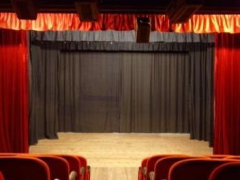 Il palco del Teatro del Giullare